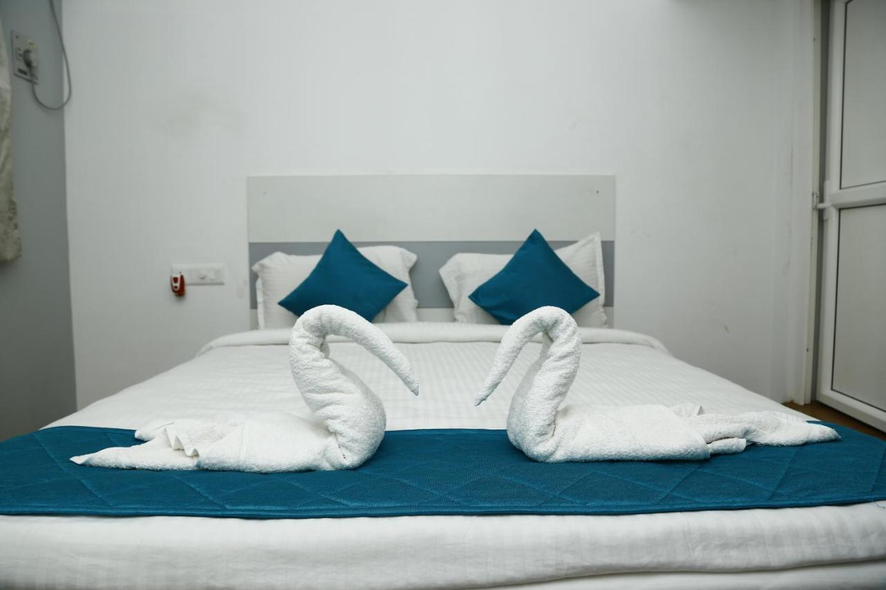 The Base Inn Puducherry Zewnętrze zdjęcie